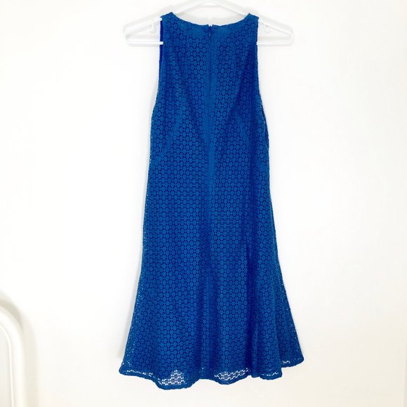 Akris Punto Blue Sleeveless Eyelet Lace Dress - 4 - Picture 9 of 11